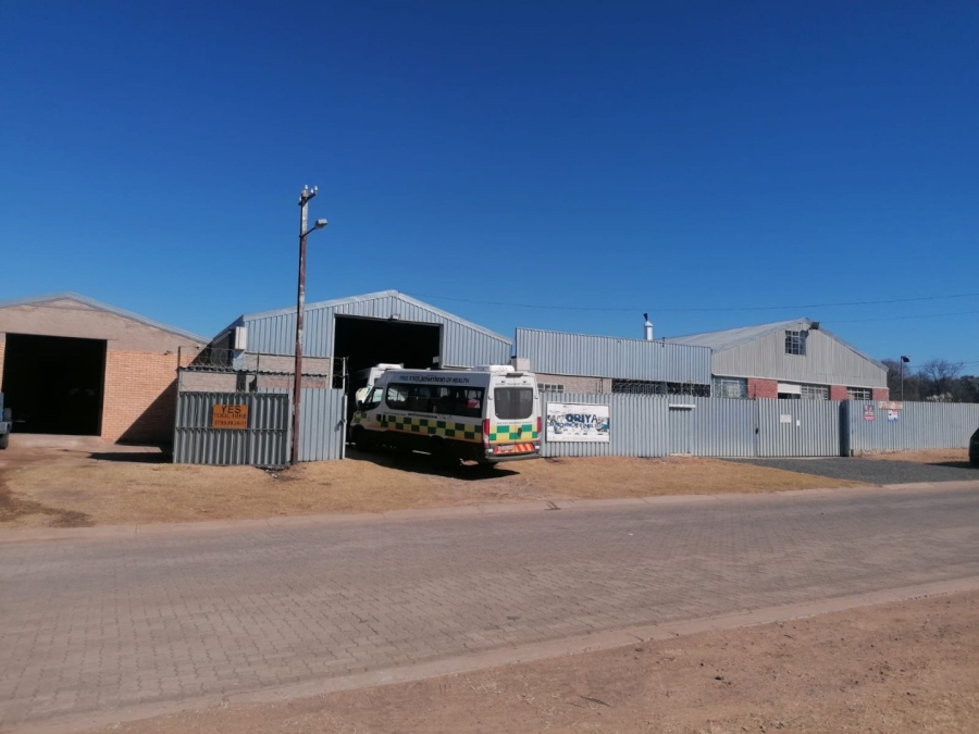4 Bedroom Property for Sale in Ladybrand Free State